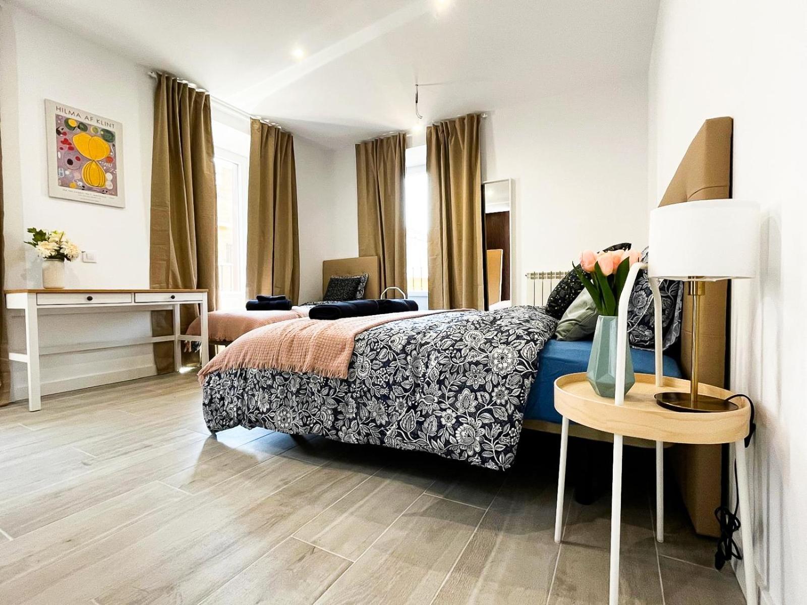 Centric Rooms In Мадрид Экстерьер фото