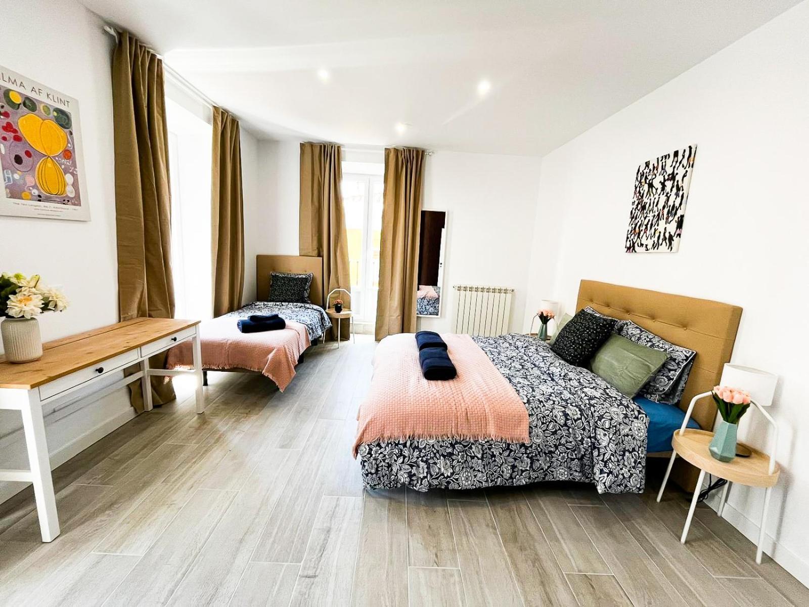 Centric Rooms In Мадрид Экстерьер фото