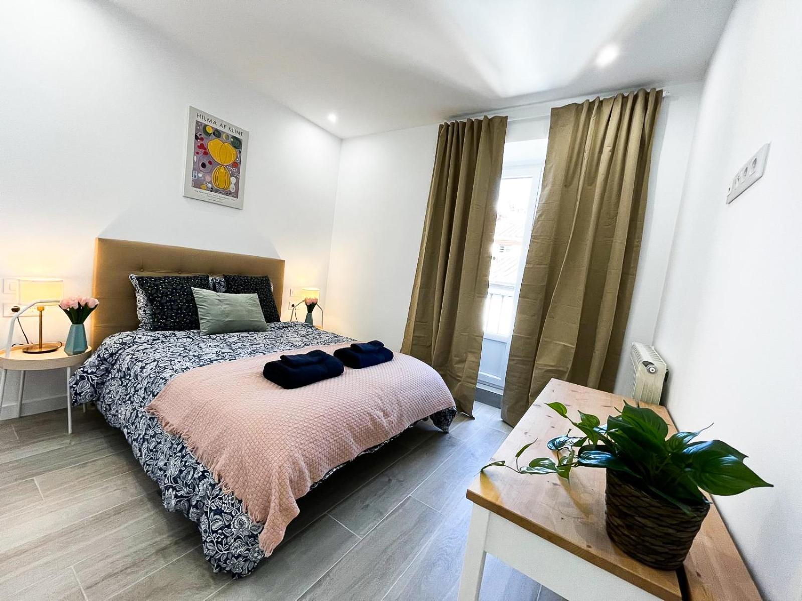 Centric Rooms In Мадрид Экстерьер фото