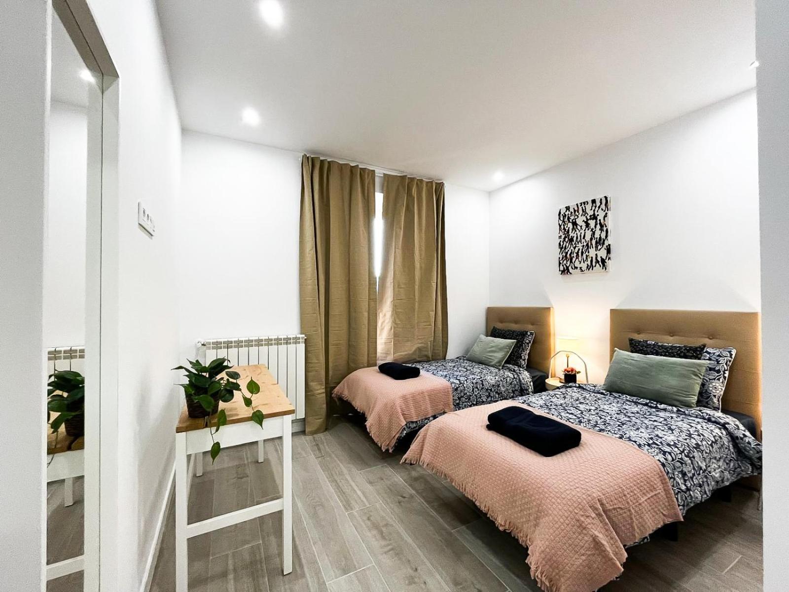 Centric Rooms In Мадрид Экстерьер фото
