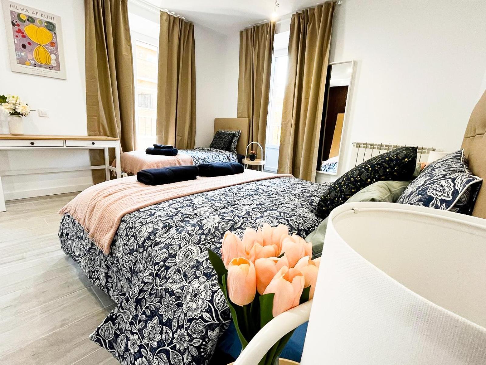 Centric Rooms In Мадрид Экстерьер фото