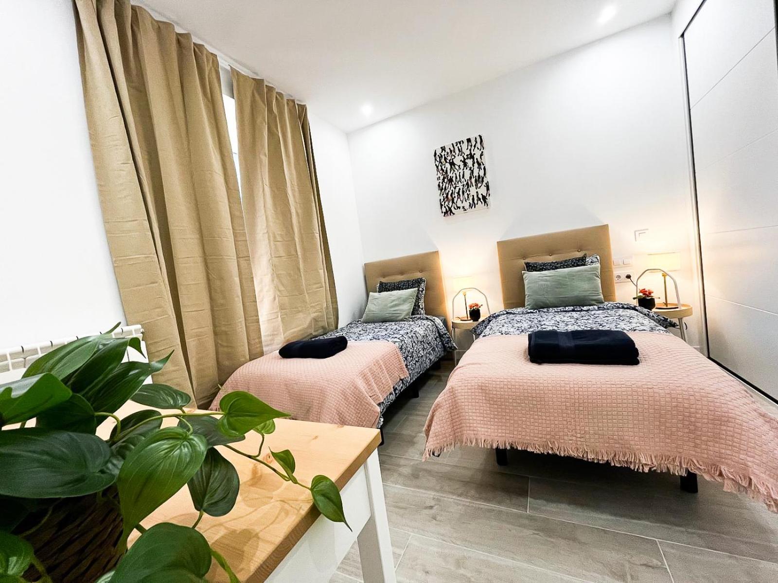 Centric Rooms In Мадрид Экстерьер фото